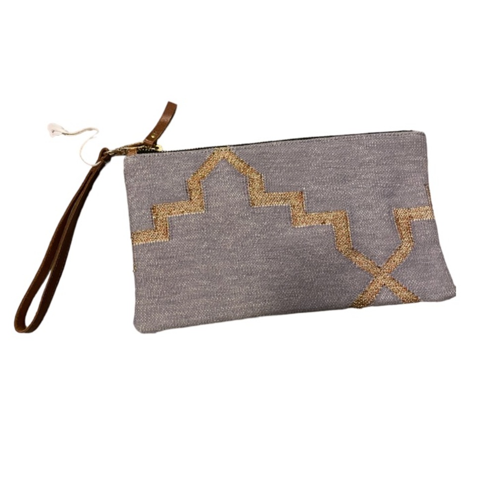 Sapana dhurri clutch